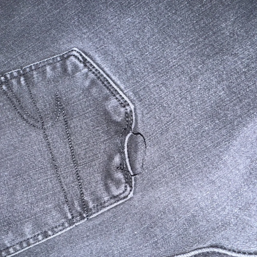 American Eagle Outfitters Black Ripped Skinny Jeans - Picture 3 of 4